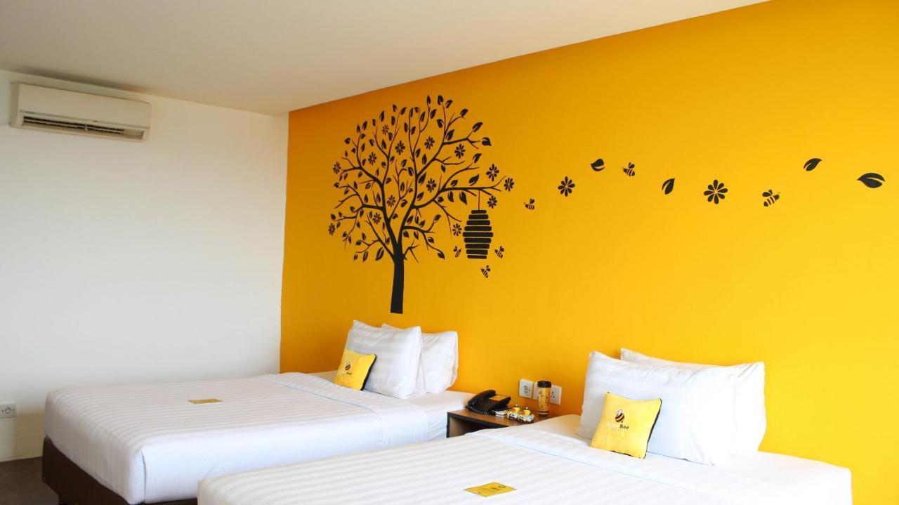 Yellow Bee Tangerang Extérieur photo