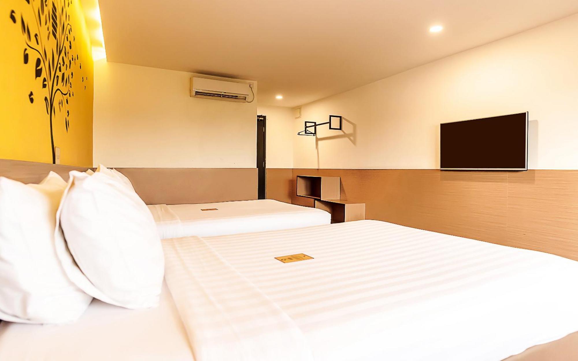 Yellow Bee Tangerang Chambre photo
